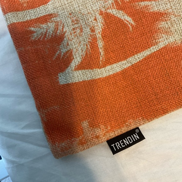 Pillow Cover 18” x 18” - Picture 4 of 6